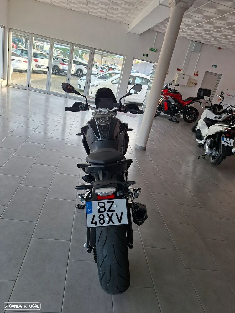 BMW F 900 R Triple Black - 7