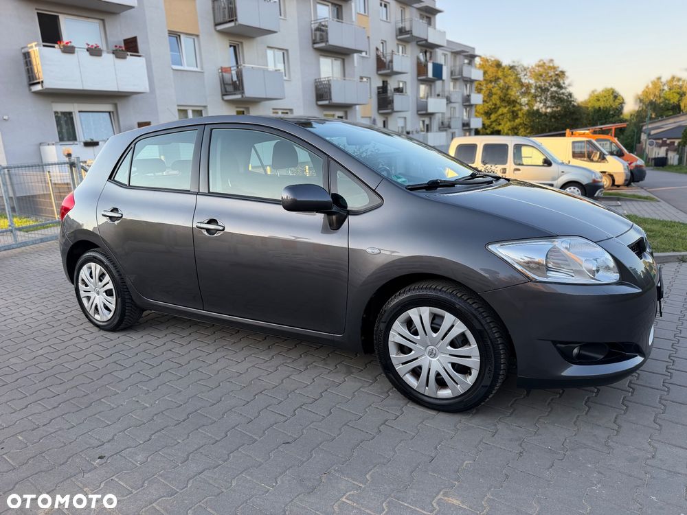Toyota Auris 1.6 VVT-i Executive - 13