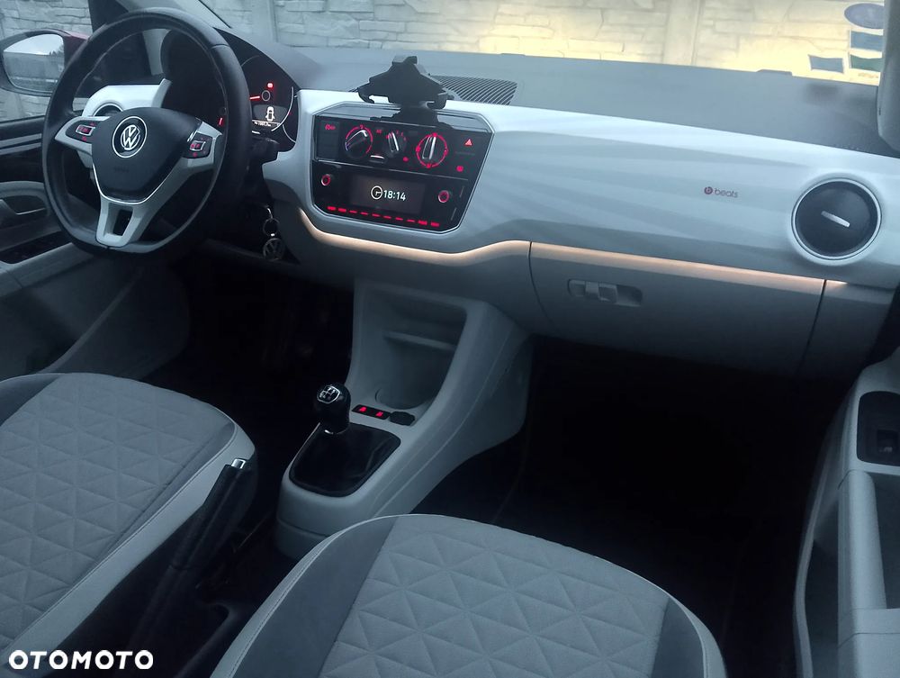 Volkswagen up! (BlueMotion Technology) beats - 10