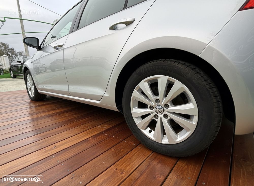 VW Golf 1.6 TDi BlueMotion Trendline - 6