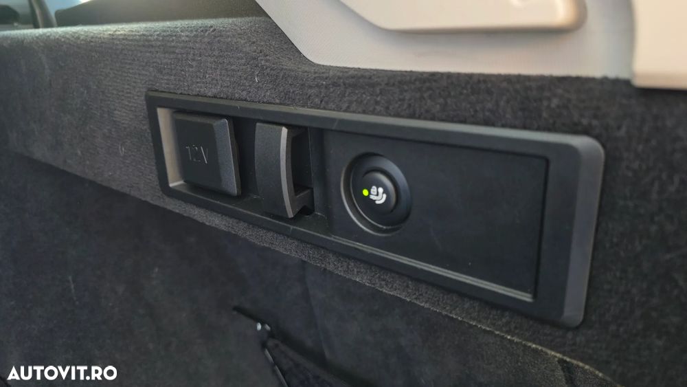 BMW Seria 3 318d AT MHEV - 17