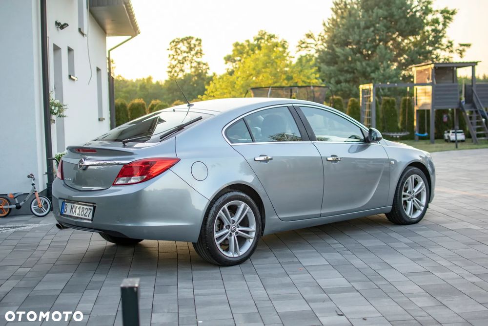Opel Insignia - 12