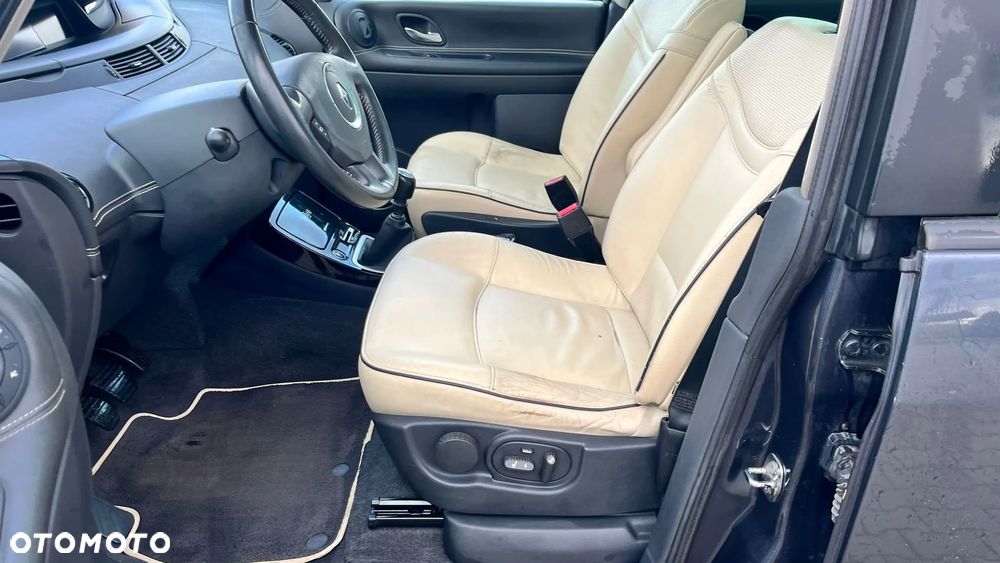 Renault Grand Espace 2.0 dCi FAP Initiale - 4