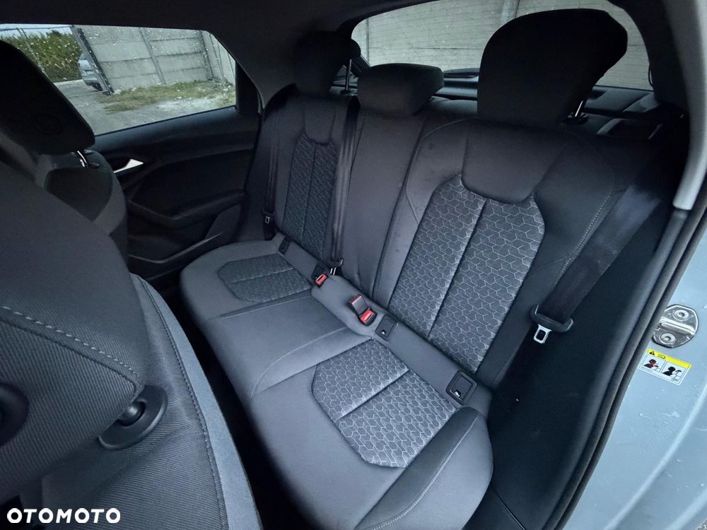 Audi A1 Sportback 25 TFSI Advanced - 13