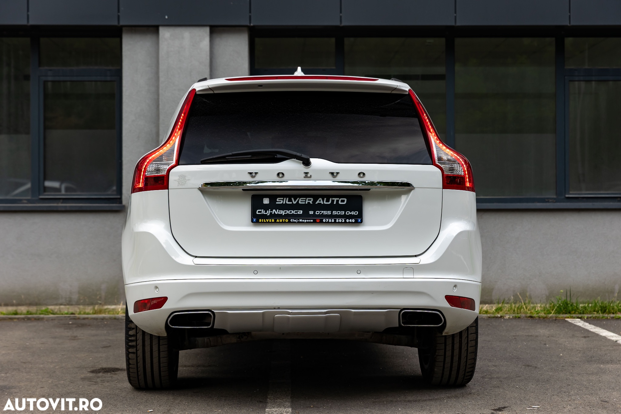 Volvo XC 60 D4 Geartronic Momentum Pro - 18