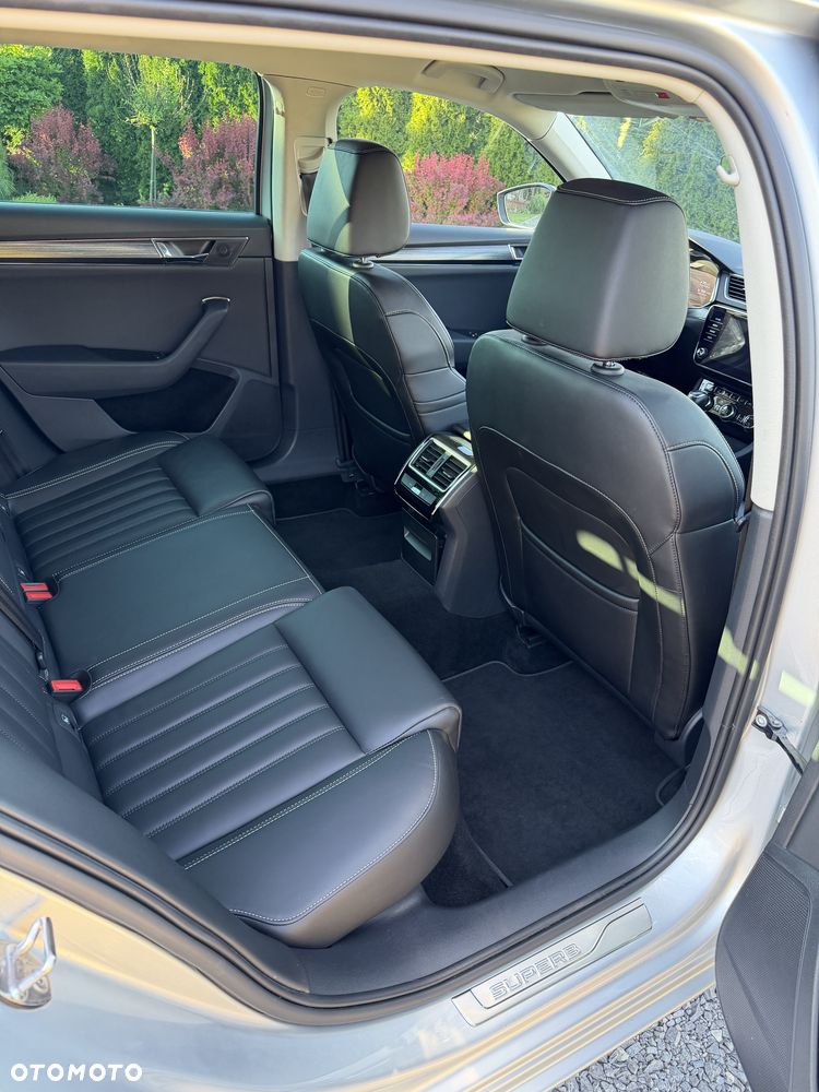 Skoda Superb 2.0 TDI Style DSG - 10