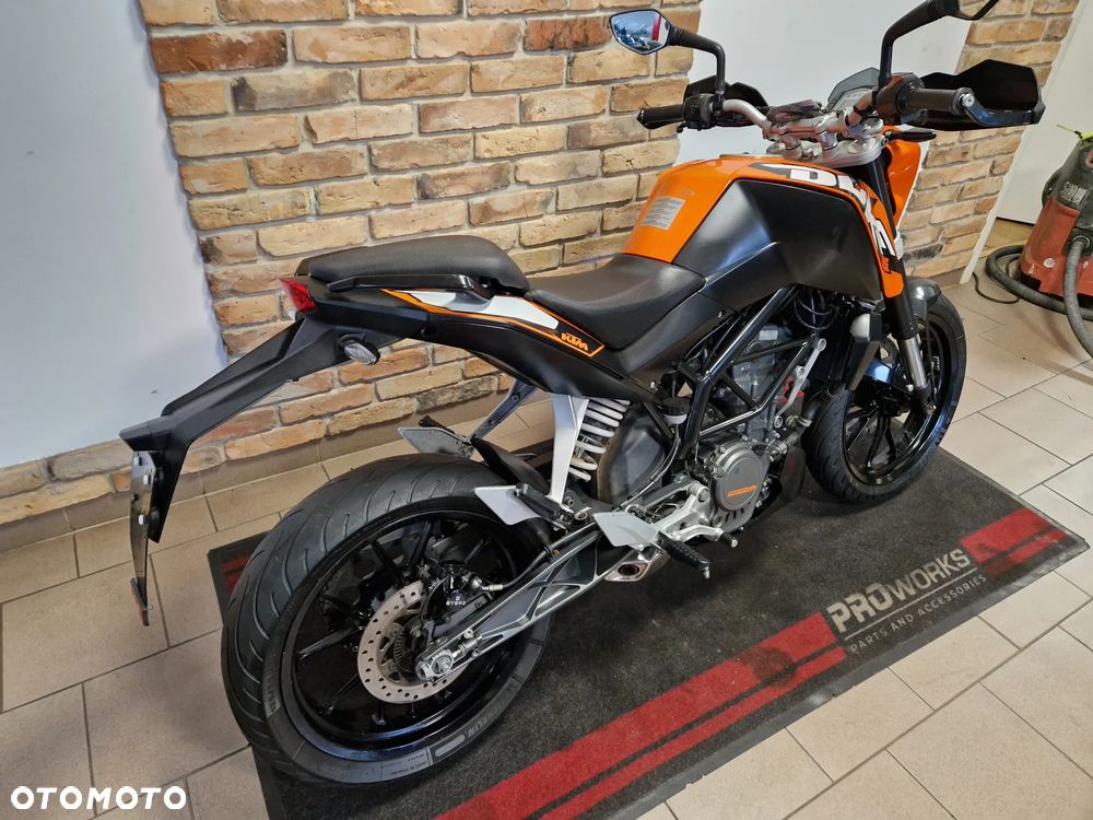 KTM Duke 125 - 17