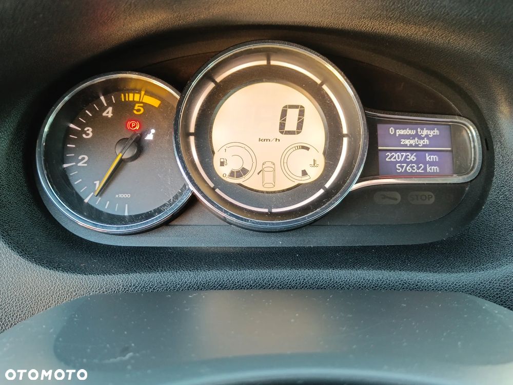 Renault Megane 1.9 dCi Dynamique Euro5 - 13