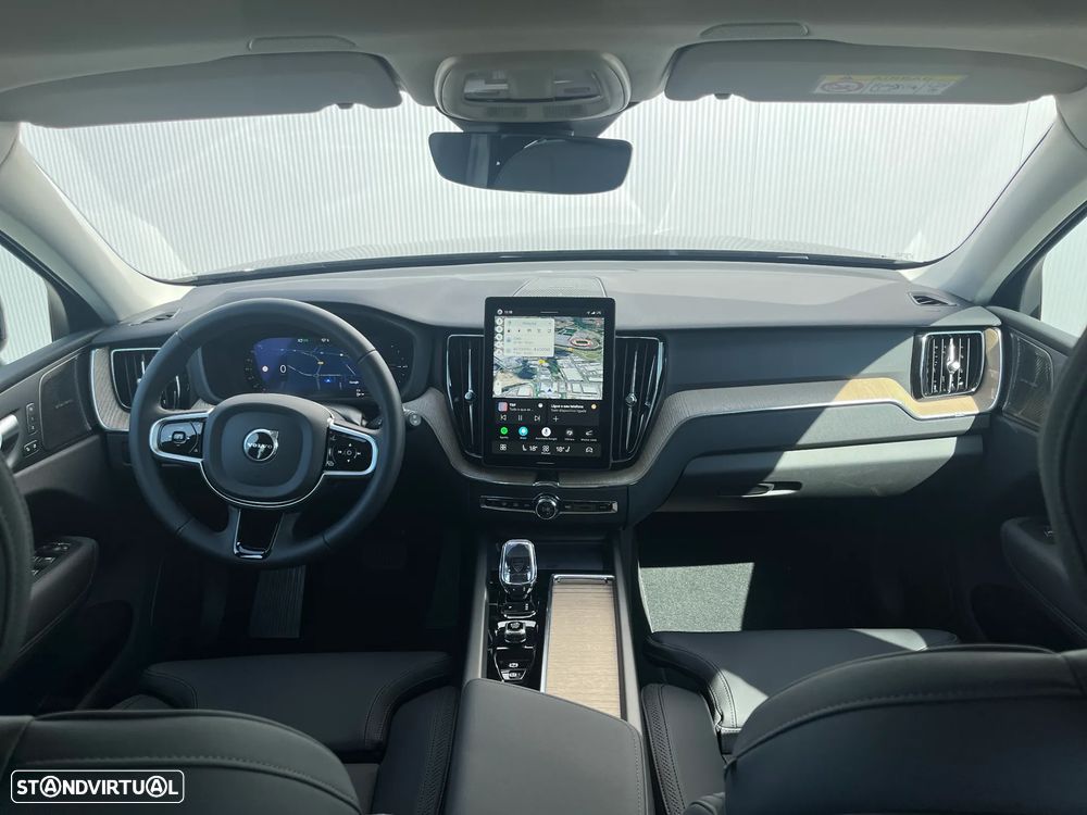 Volvo XC 60 2.0 T6 PHEV Plus Dark - 21