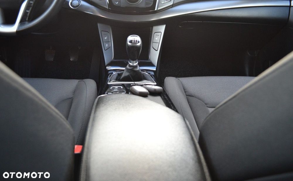 Hyundai i40 i40cw 1.6 Fifa World Cup Edition - 29