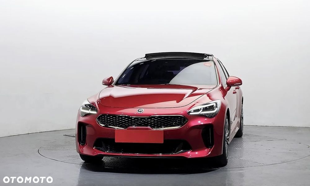 Kia Stinger - 4