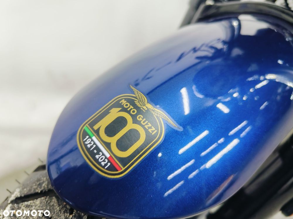 Moto Guzzi V7 - 22