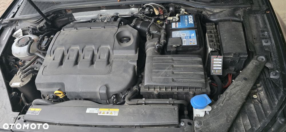 Volkswagen Passat 2.0 TDI 4Mot Elegance DSG - 29