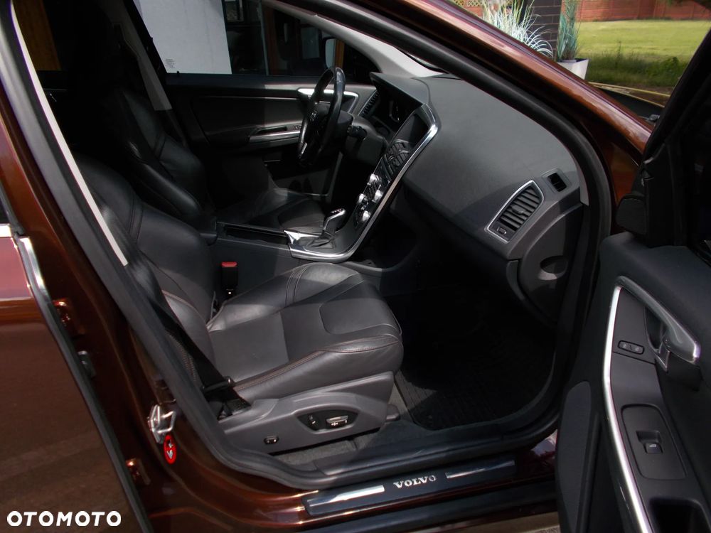 Volvo XC 60 T5 Inscription - 2