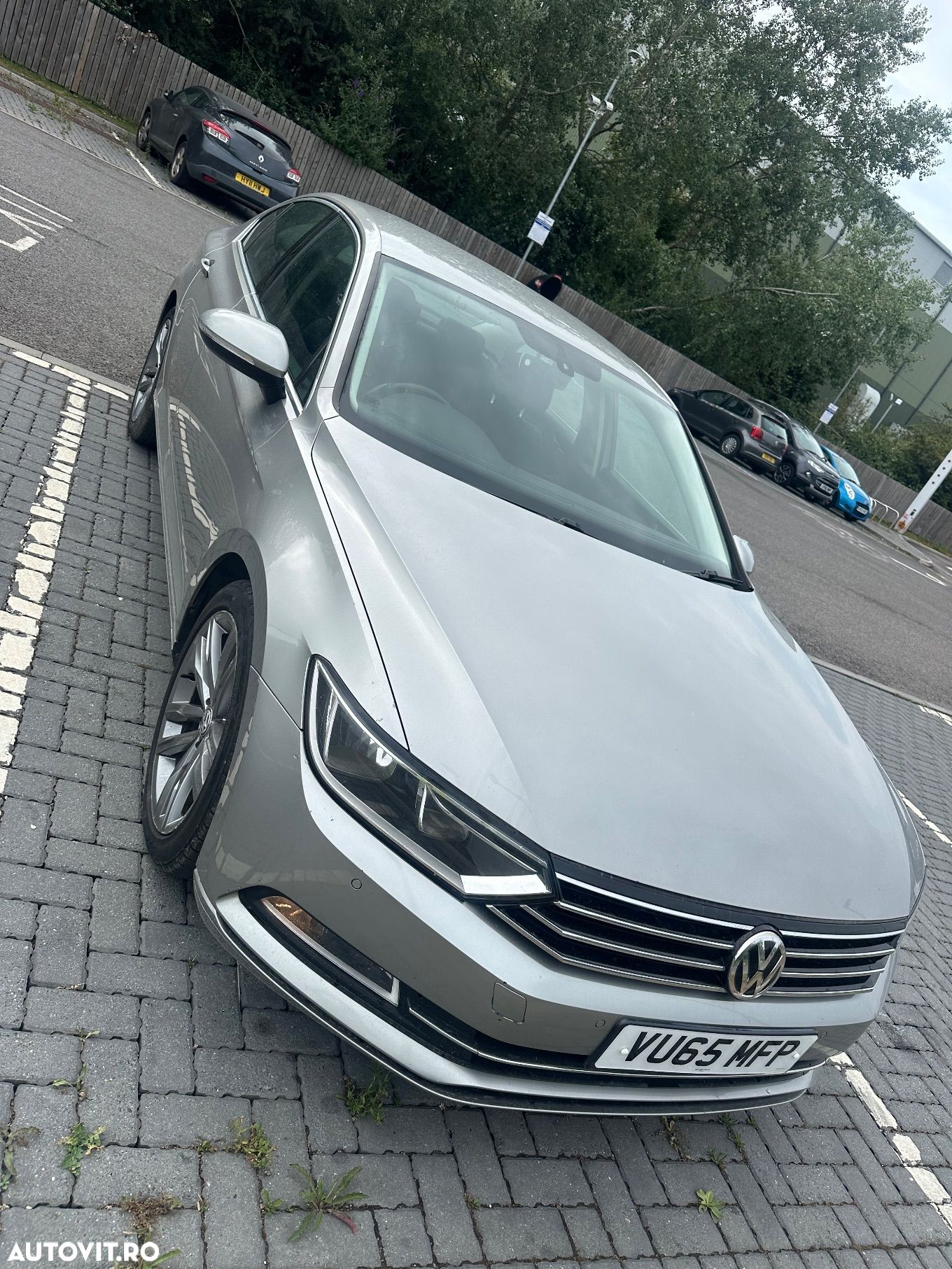 Volkswagen Passat 2.0 TDI SCR Business - 1