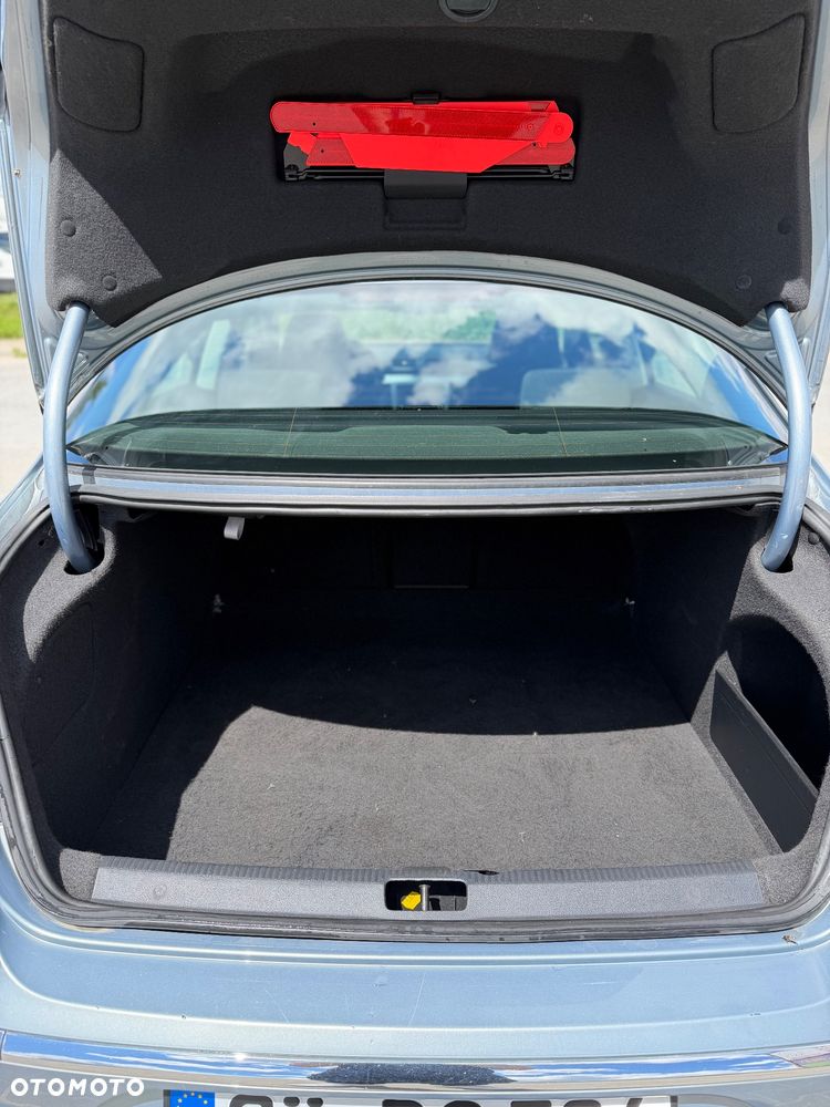Volkswagen Passat 1.8 TSI Individual - 15