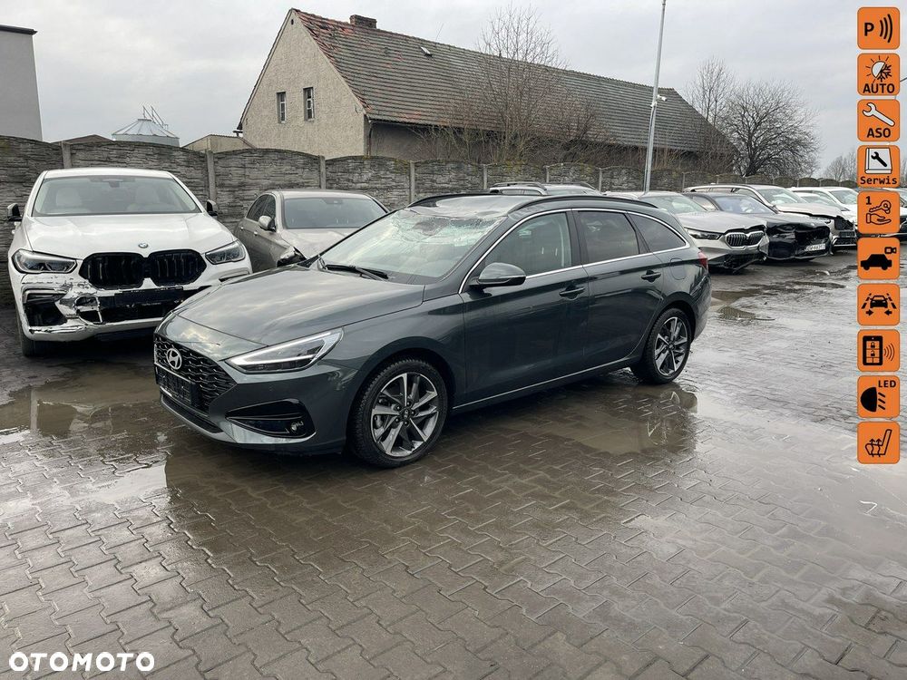 Hyundai i30 1.5 T-GDI 48V-Hybrid Advantage - 1