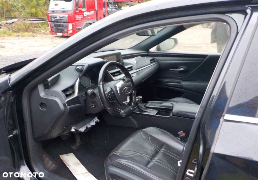 Lexus ES - 30