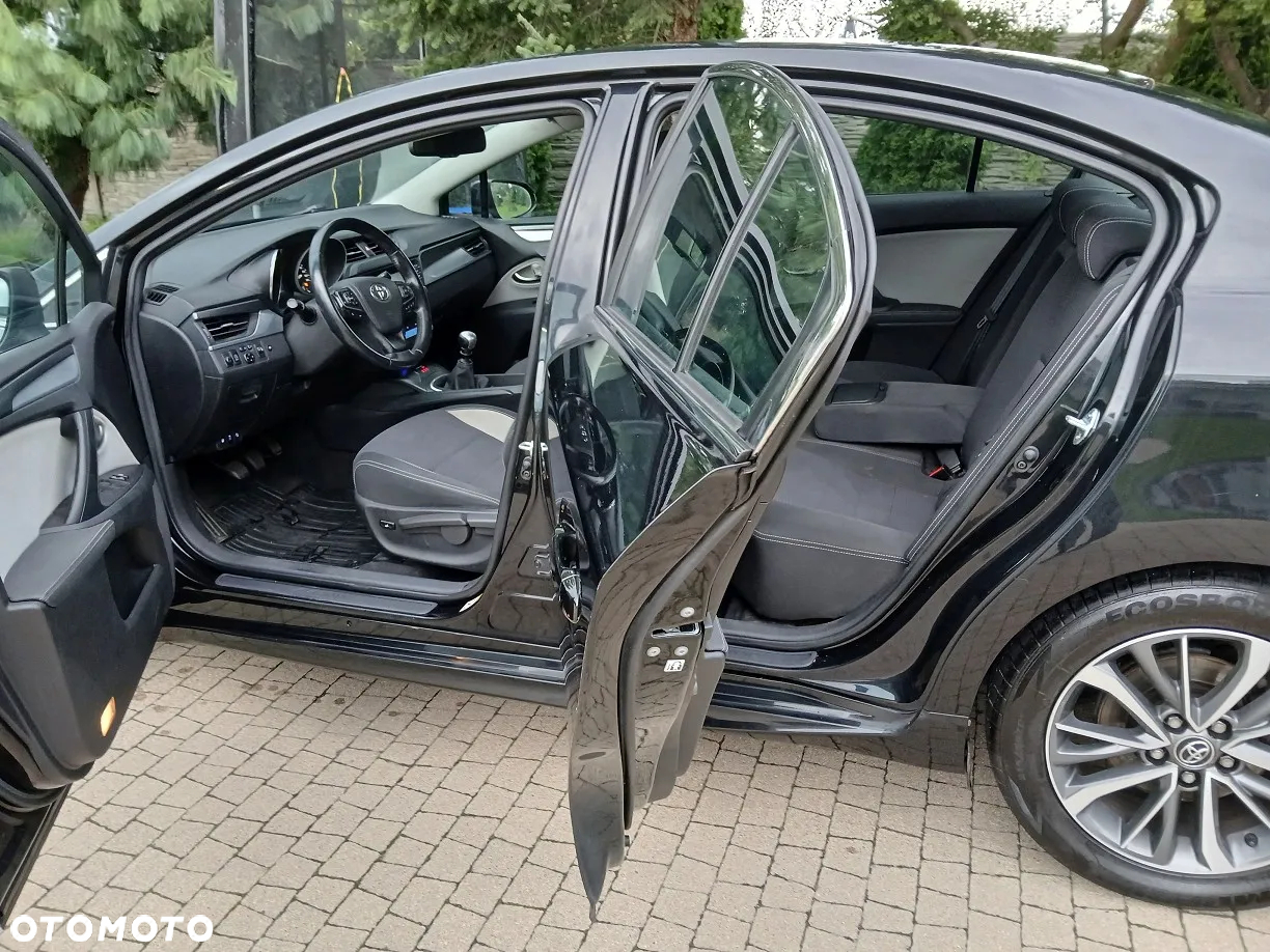 Toyota Avensis 2.0 D-4D Active Business - 5