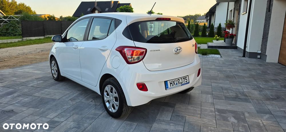 Hyundai i10 1.1 FIFA WM Edition - 6