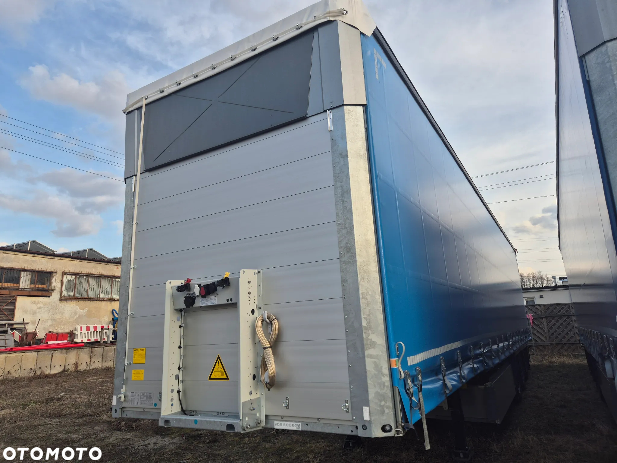 Schmitz Cargobull 2024 NOWA, VARIOS , ROZSÓWANE SŁUPKI - 9