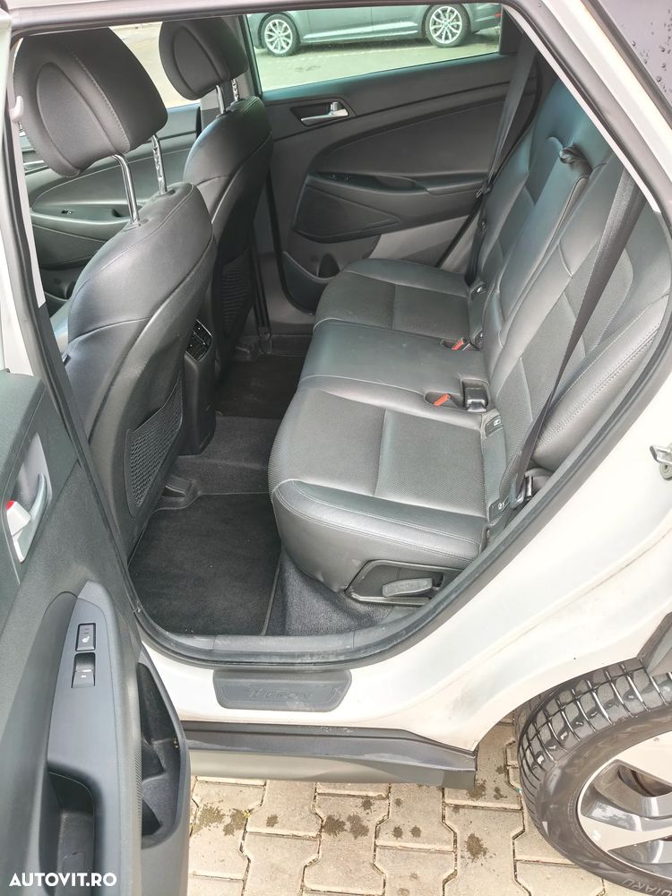 Hyundai Tucson - 10