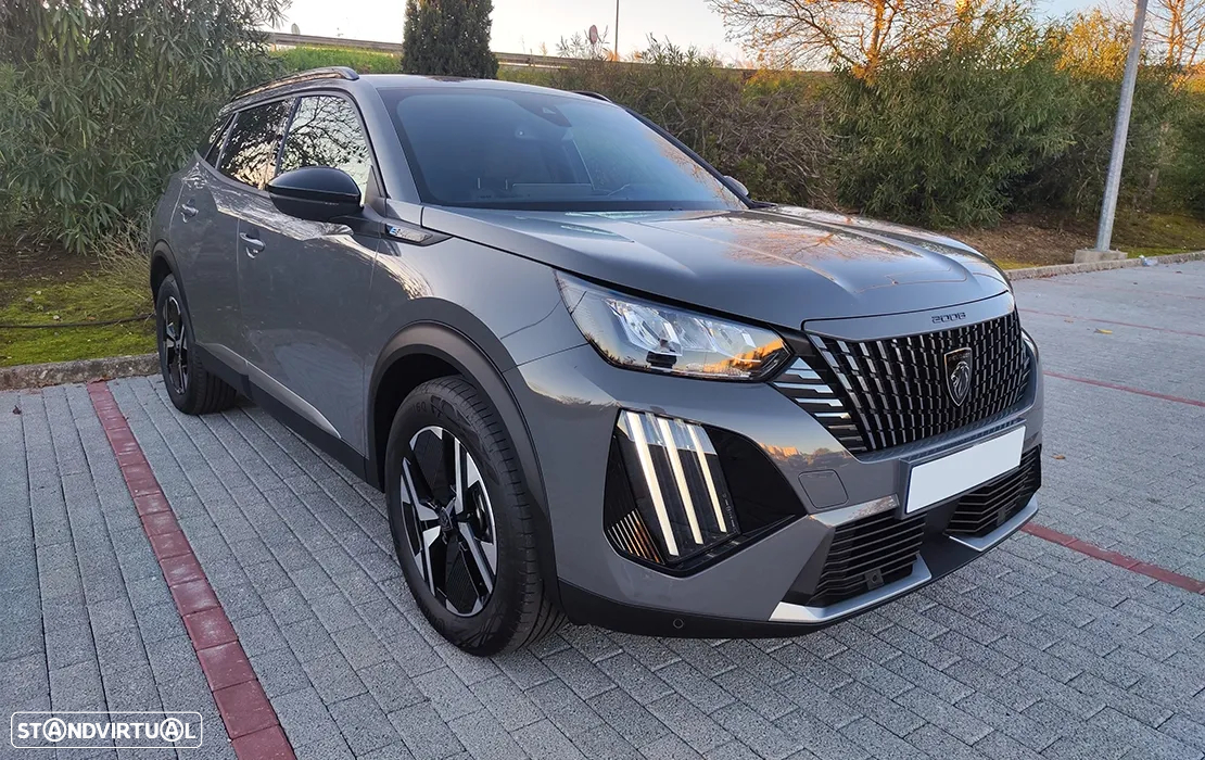 Peugeot e-2008 54 kWh Allure - 3
