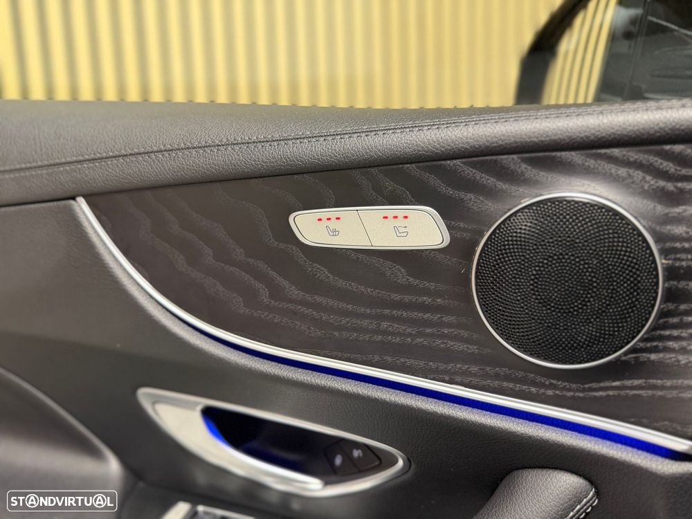 Mercedes-Benz E 220 d Cabrio 9G-Tronic AMG Line - 41