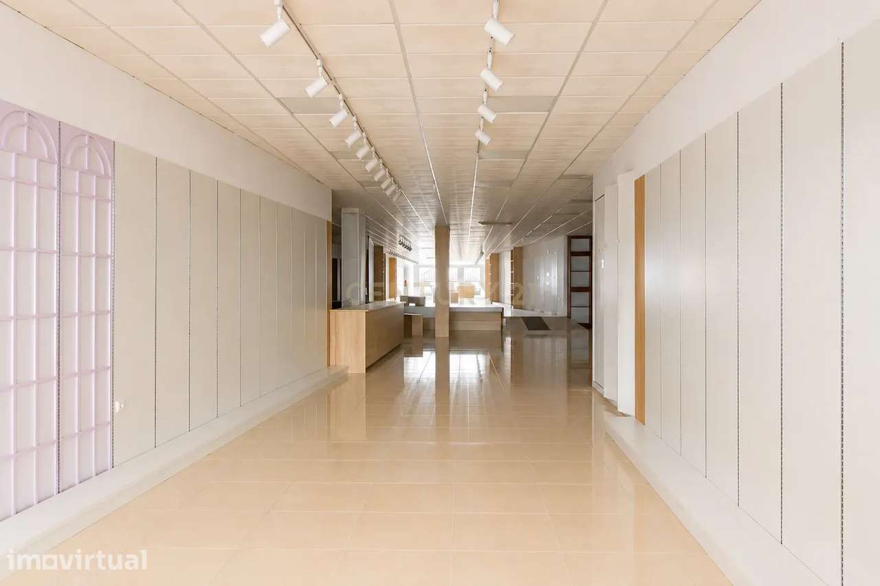 Espaço Comercial de Grande Dimensão no Centro Histórico de Beja - Grande imagem: 3/12
