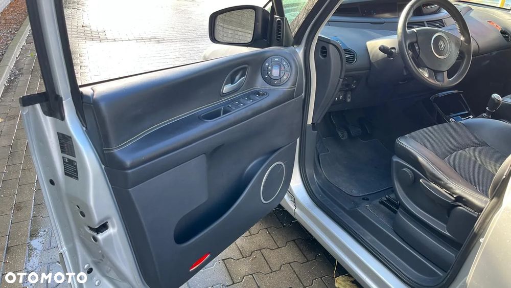 Renault Grand Espace 2.0 dCi 150 FAP Celsium - 23