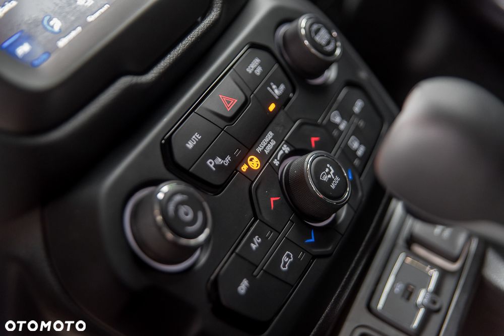 Jeep Renegade 1.3 T-GDI Longitude - 23