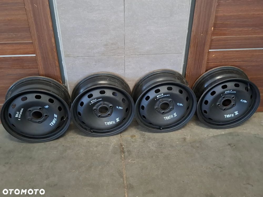 Felgi stalowe 16 cali komplet Renault Trafic III 2019 rok z czujnikami - 2
