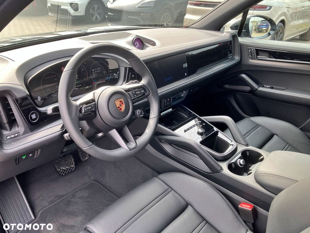 Porsche Cayenne - 21