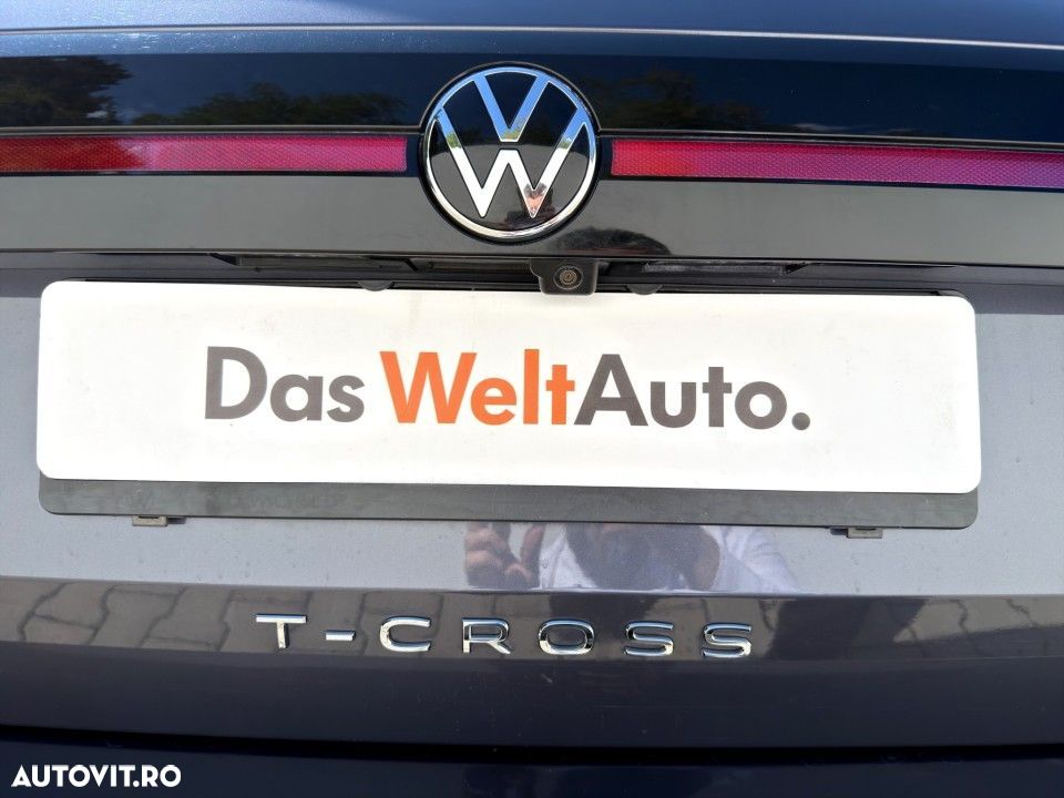 Volkswagen T-Cross - 12