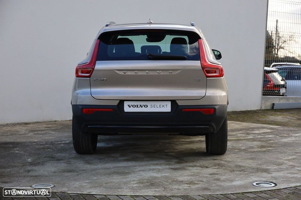 Volvo XC 40 1.5 T2 Plus Dark Auto - 3
