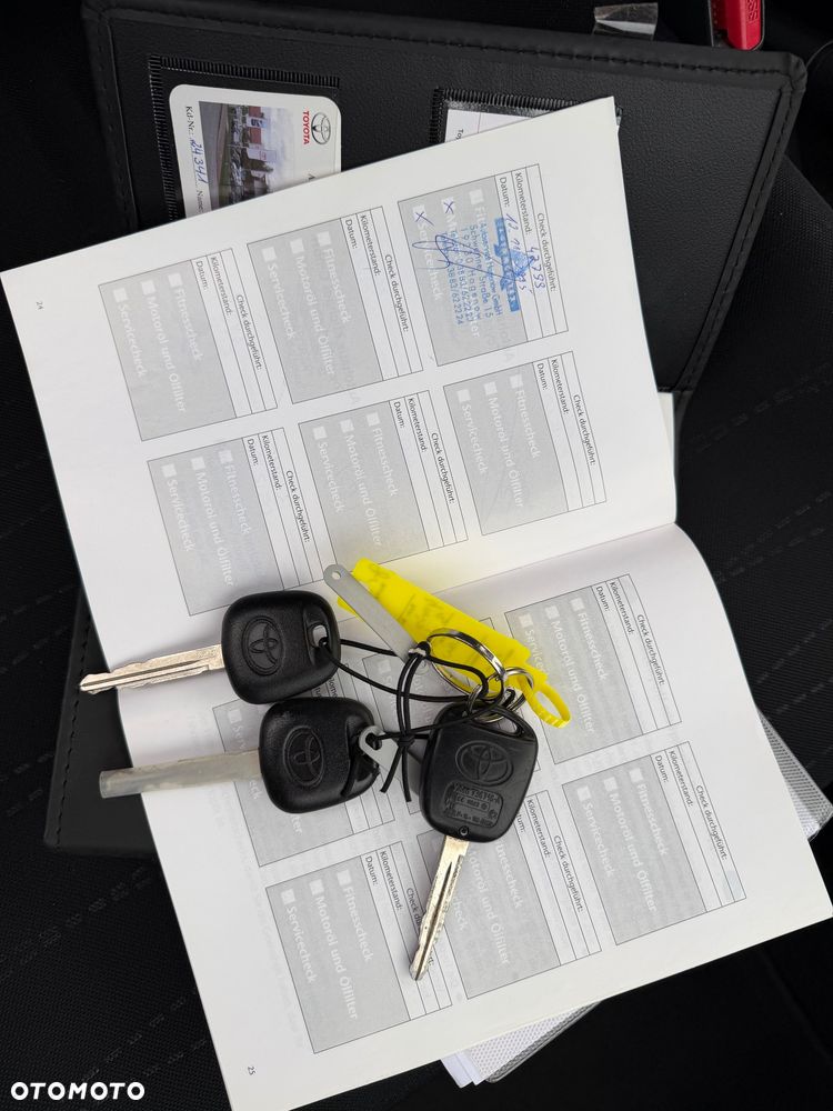 Toyota Yaris 1.3 Blue - 26