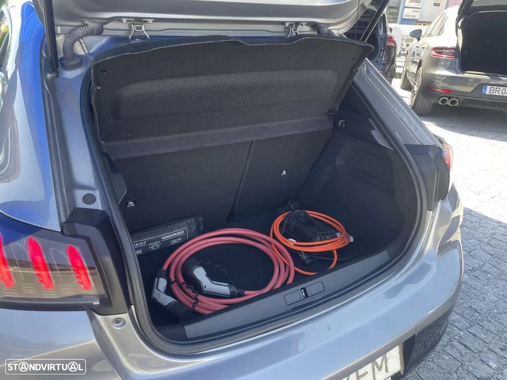Peugeot e-208 50 kWh Allure - 39