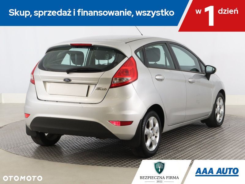 Ford Fiesta - 7