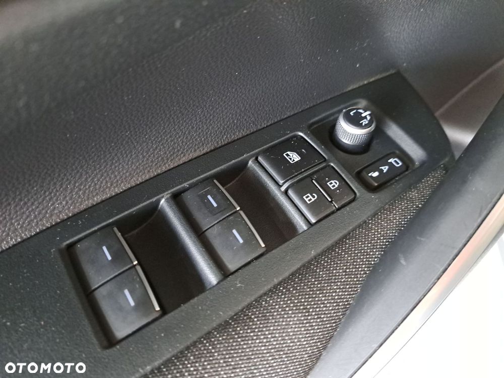 Toyota Corolla 1.8 Hybrid Comfort - 35