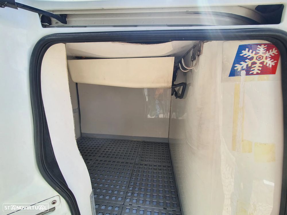 Fiat Doblo 1.3 Mjet Fibrada c/ Frio - 9