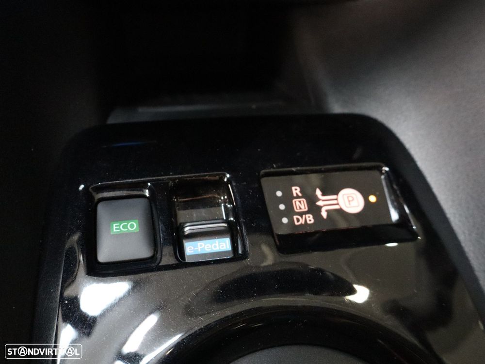 Nissan Leaf N-Connecta - 19