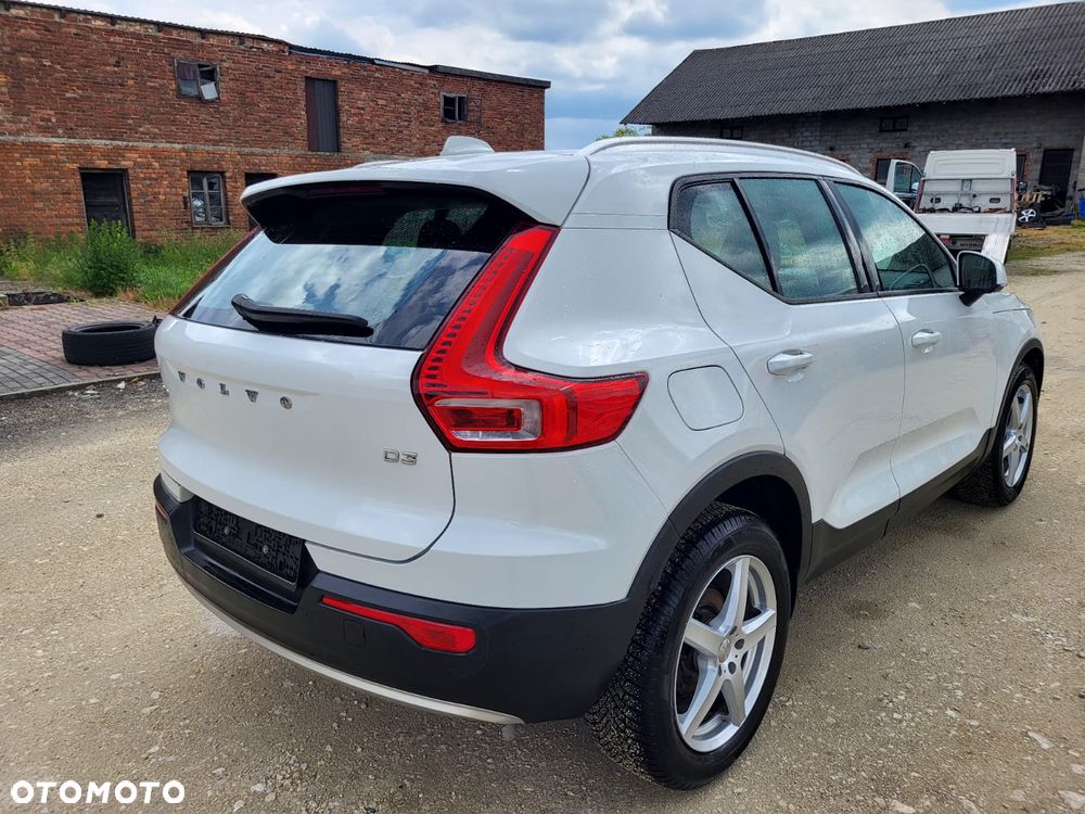 Volvo XC 40 D3 SCR Momentum - 7