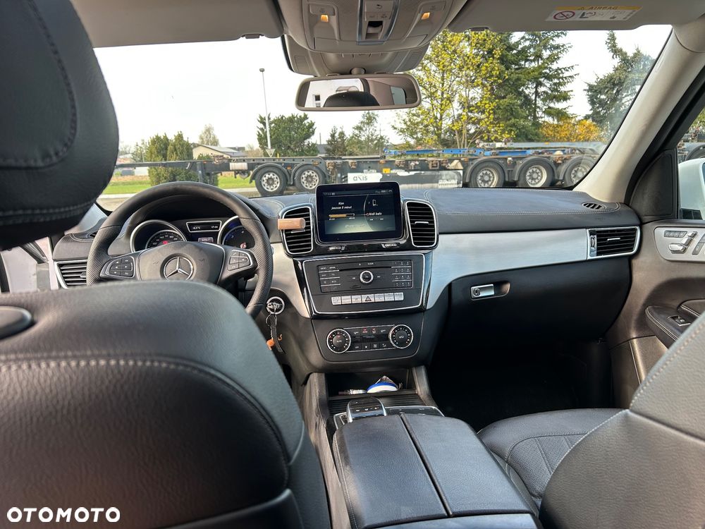 Mercedes-Benz GLE - 8