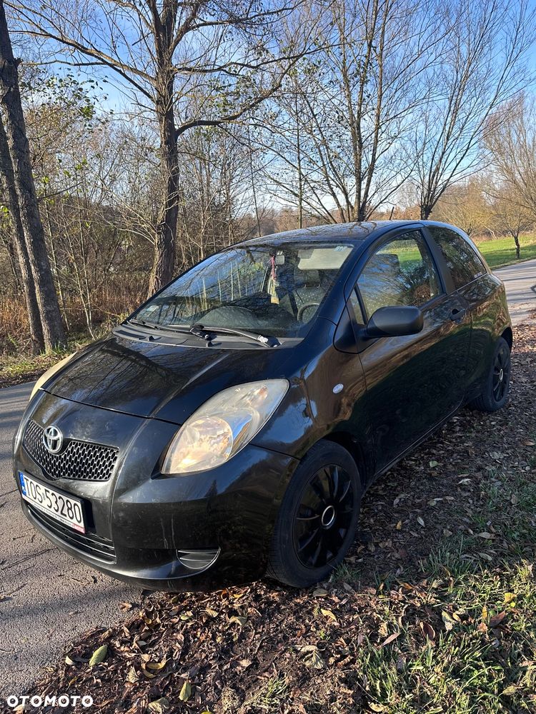 Toyota Yaris 1.0 Luna A/C - 1