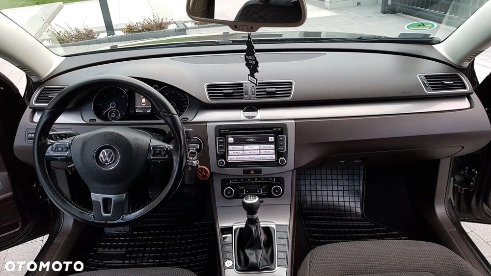 Volkswagen Passat 2.0 TDI DPF Highline - 7