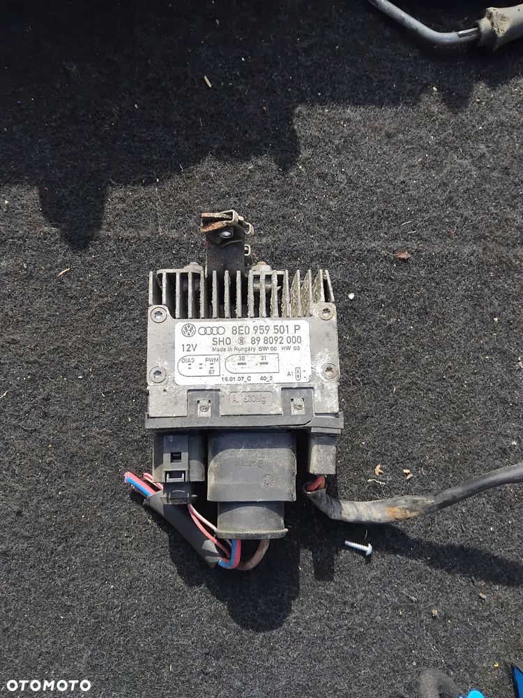 Sterownik wentylatora 8E0 959 501P - 1