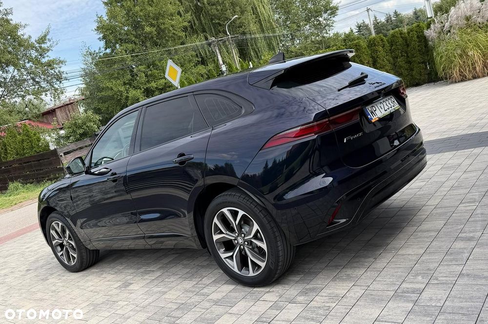 Jaguar F-Pace - 19