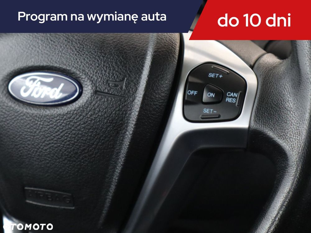 Ford EcoSport - 18