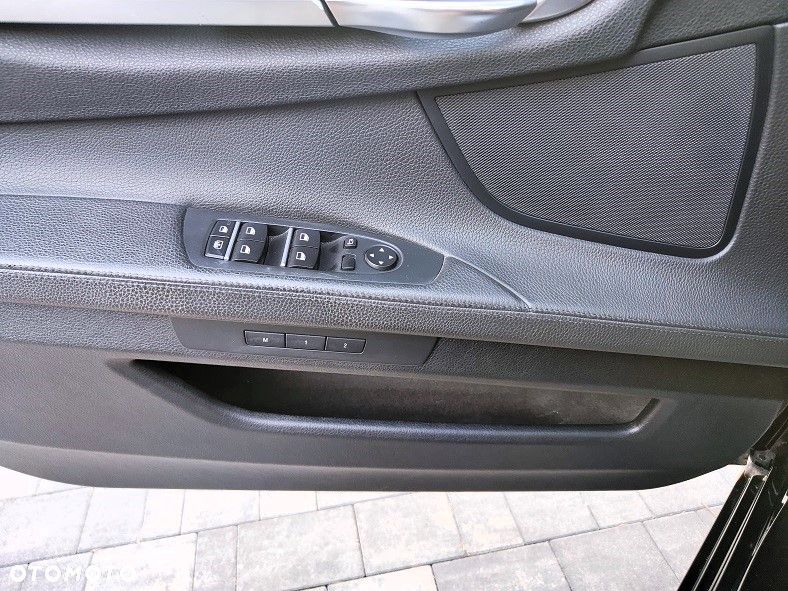 BMW Seria 7 730d xDrive - 12
