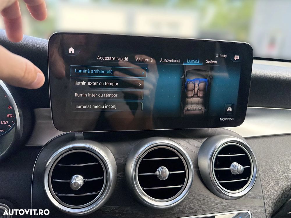 Mercedes-Benz GLC Coupe 300 e 4Matic 9G-TRONIC AMG Line Plus - 27